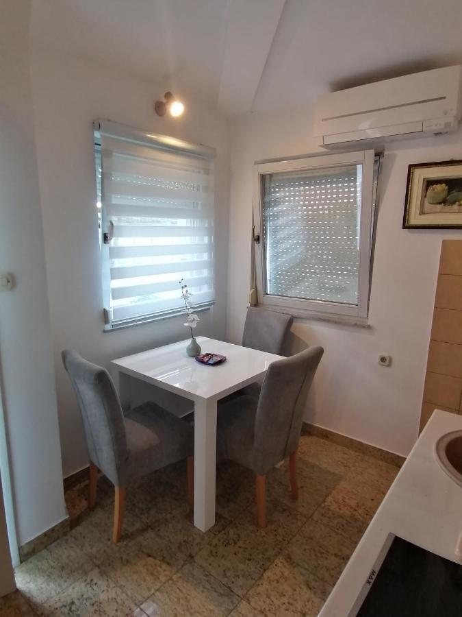 Apartman Valbandon Fažana Exterior foto