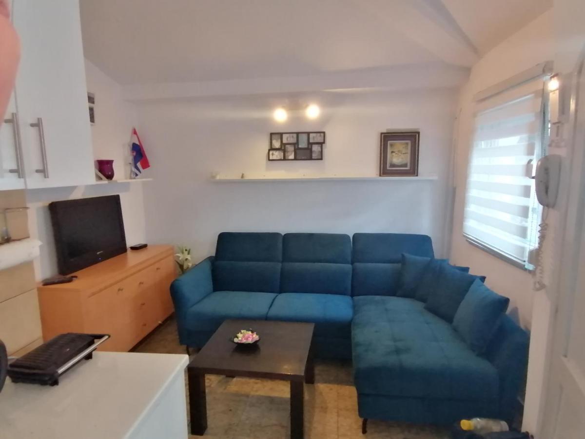 Apartman Valbandon Fažana Exterior foto